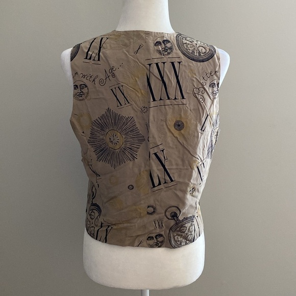 Ann May time clock vest - Picture 4 of 10